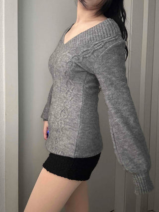 Delicate Fit Off-Shoulder Cable Knit V-Neck Knit