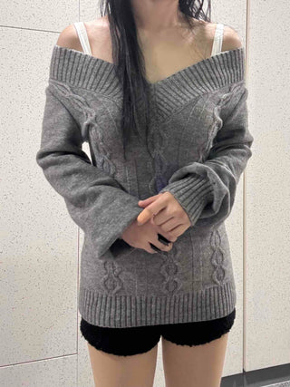 Delicate Fit Off-Shoulder Cable Knit V-Neck Knit