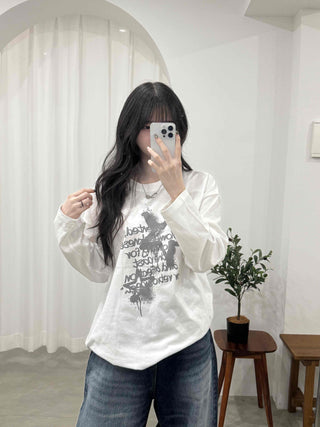 Vintage Lettering Graphic Loose Fit Round Long Sleeve Tee