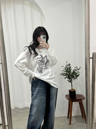 Vintage Lettering Graphic Loose Fit Round Long Sleeve Tee