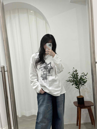Vintage Lettering Graphic Loose Fit Round Long Sleeve Tee