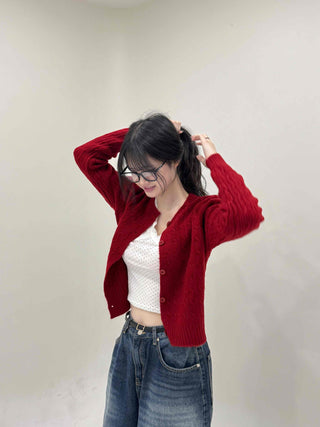 Avant-garde Cable Knit Short Cardigan
