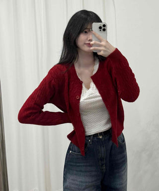 Avant-garde Cable Knit Short Cardigan