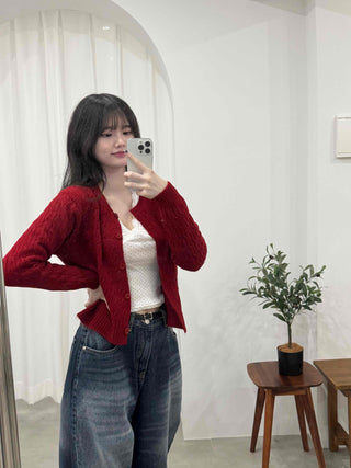 Avant-garde Cable Knit Short Cardigan
