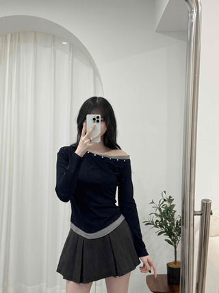 Studded One-Shoulder Slim Fit Long Sleeve Tee