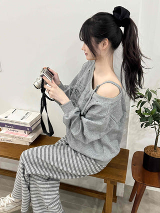 Unique Fade Print Buckle Off-Shoulder Loose Fit Sweatshirt
