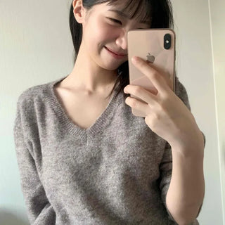 Everyday Natural Melange V-Neck Knit