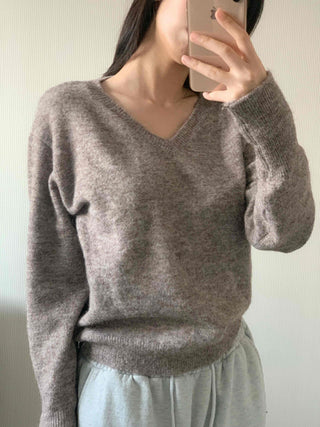 Everyday Natural Melange V-Neck Knit