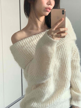 Basic Off-Shoulder Oversized Knit