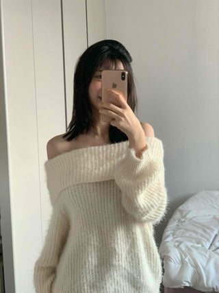 Basic Off-Shoulder Oversized Knit