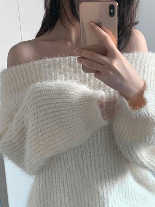 Basic Off-Shoulder Oversized Knit