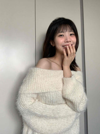 Basic Off-Shoulder Oversized Knit