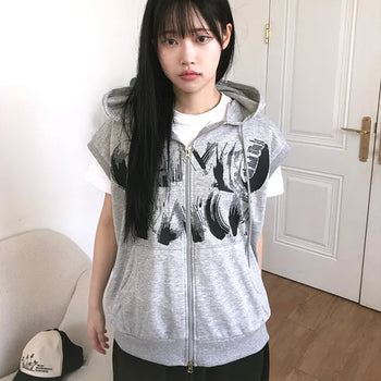 Leua Lettering Hooded Vest