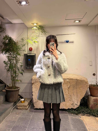 Voluminous Fur Duffle Button Crop Jacket