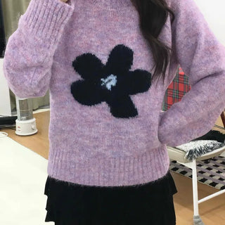 Lovely Flower Pattern Round Neck Knit