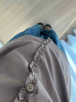 Frill Line Crop Button Blouse