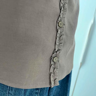 Frill Line Crop Button Blouse