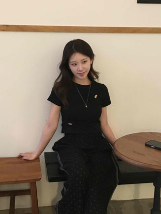 Minimal Slim Fit Heart Short Sleeve T-shirt