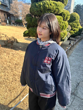 Short Loose Padded Jacket with Vintage Patch Point