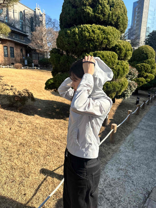 Light Loose Fit Classic Hooded Windbreaker