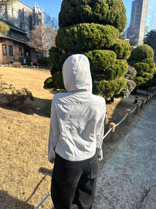 Light Loose Fit Classic Hooded Windbreaker