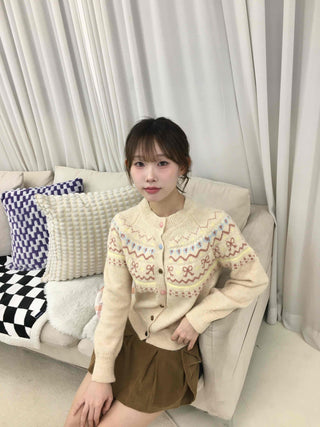 Vintage Flower Jacquard Pattern Knit Cardigan