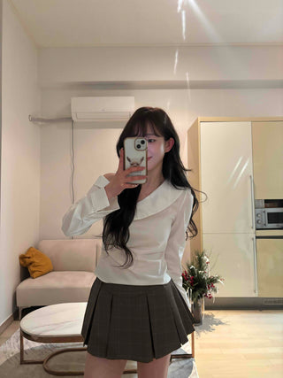 Classic V-neck Frill Asymmetrical Blouse