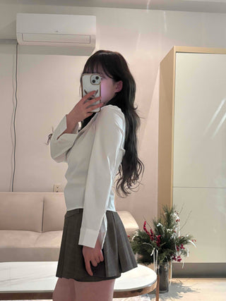 Classic V-neck Frill Asymmetrical Blouse