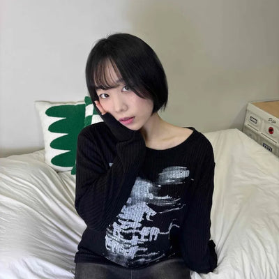 Vintage Sketch Glitter Slim Round Neck Long Sleeve T-shirt