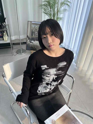 Vintage Sketch Glitter Slim Round Neck Long Sleeve T-shirt