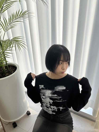 Vintage Sketch Glitter Slim Round Neck Long Sleeve T-shirt