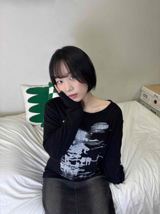 Vintage Sketch Glitter Slim Round Neck Long Sleeve T-shirt