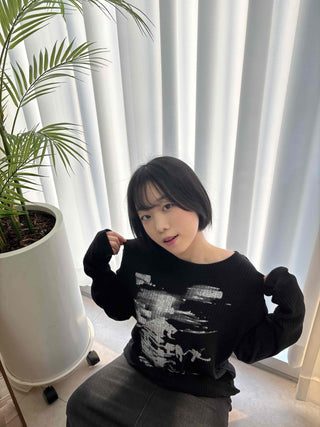 Vintage Sketch Glitter Slim Round Neck Long Sleeve T-shirt
