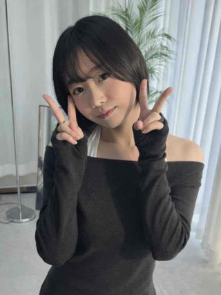 Delicate Fit Slash Neck Slim Fit Cozy Long Sleeve Tee