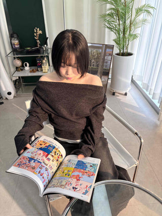 Delicate Fit Slash Neck Slim Fit Cozy Long Sleeve Tee