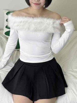 Fuzzy Shoulder Shirred Tight Fit Long Sleeve T-shirt