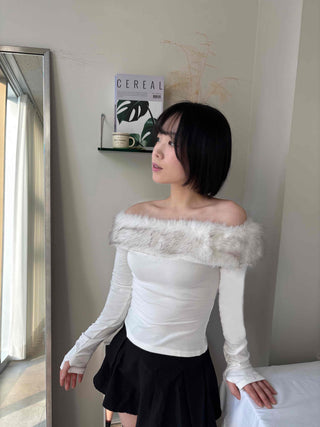 Fuzzy Shoulder Shirred Tight Fit Long Sleeve T-shirt