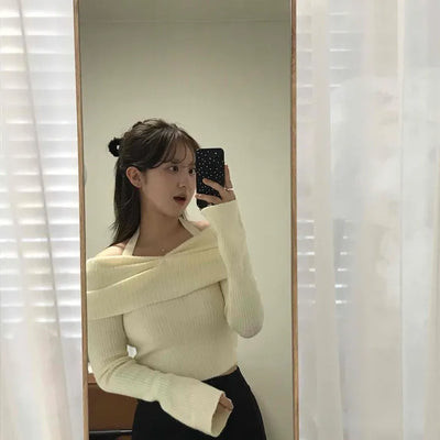 Cross Wide Collar Semi-Crop Knit
