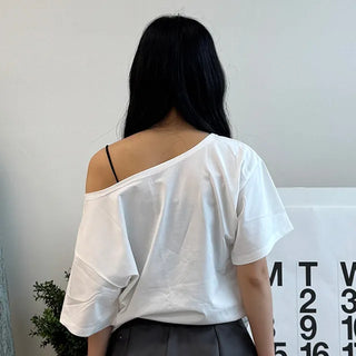 Ruby Big Number One-Shoulder Loose T-shirt