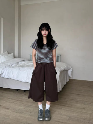 Resha Stripe V-Shirring Short Sleeve T-shirt