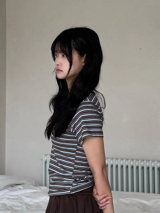 Resha Stripe V-Shirring Short Sleeve T-shirt
