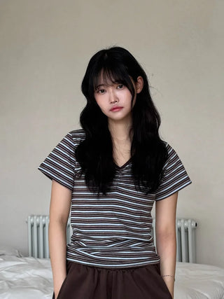 Resha Stripe V-Shirring Short Sleeve T-shirt