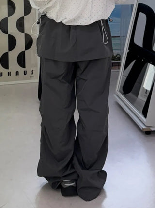 Nylon shooting cargo skirt pintuck pants