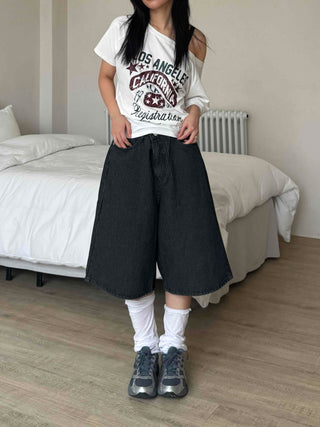 Striped Bermuda denim pants