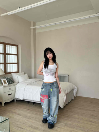 Basic graphic sleeveless top