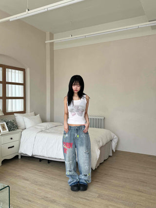 Basic graphic sleeveless top