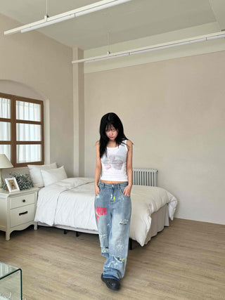 Basic graphic sleeveless top
