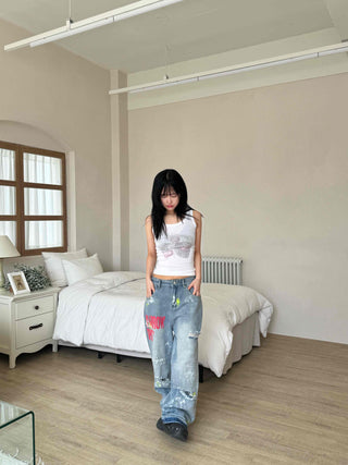 Basic graphic sleeveless top