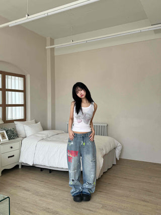 Basic graphic sleeveless top