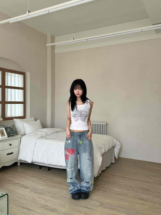 Basic graphic sleeveless top